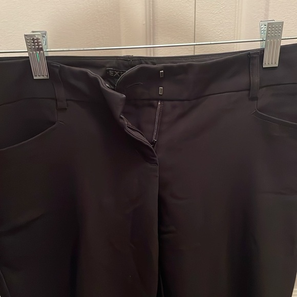 Women’s Express Black Dress Pants * - Picture 5 of 5